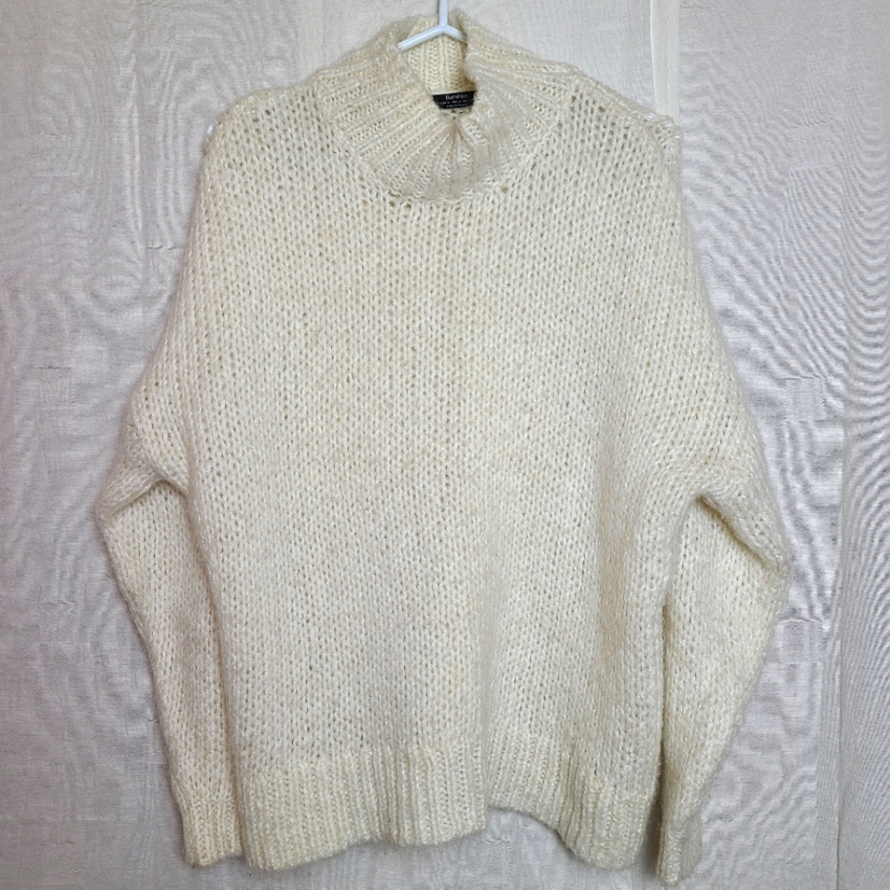 Bershka Women's S Mockneck Sweater Cream Knit Acrylic Casual Chic Long Sleeves